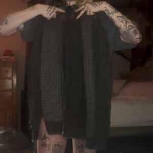 Geoffrey Beene Dark Gray zip up Sweater